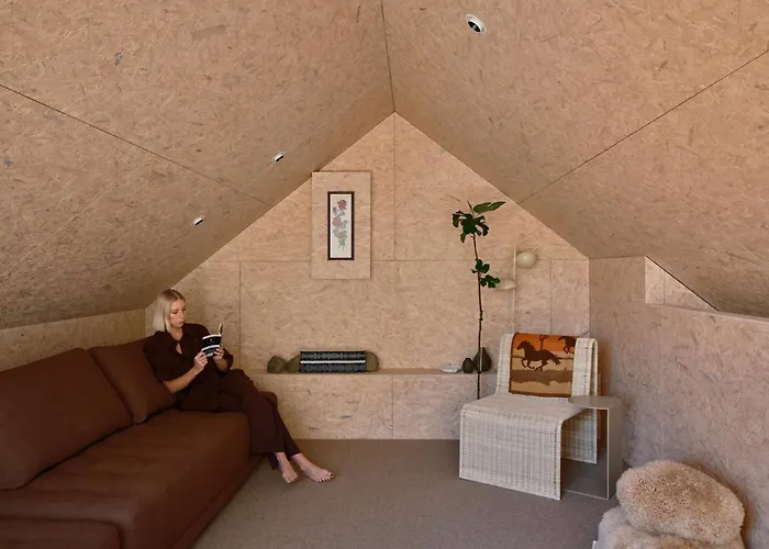 Scout - Luxurious Interiors - Views - Architecturally Designed Wanaka