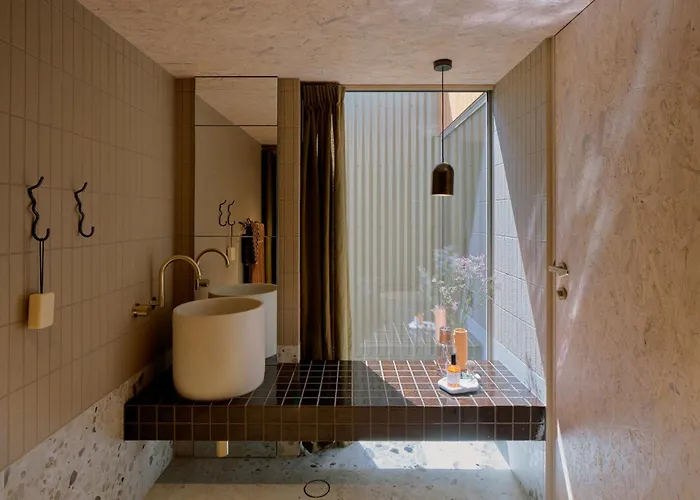 Scout - Luxurious Interiors - Views - Architecturally Designed Holiday home