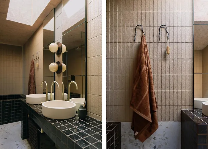 Holiday home Scout - Luxurious Interiors - Views - Architecturally Designed