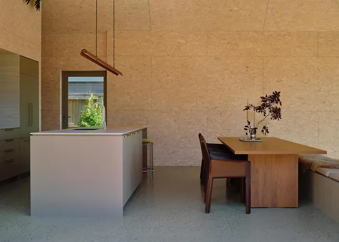 Scout - Luxurious Interiors - Views - Architecturally Designed Holiday home Wanaka